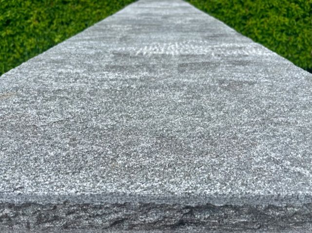 Abdeckplatten Maggia handbekantet