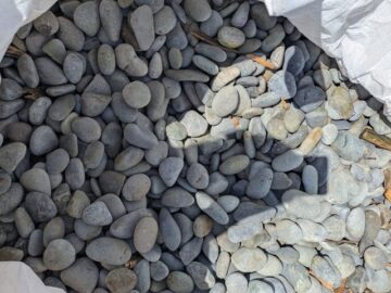 Beach Pebbles dunkel