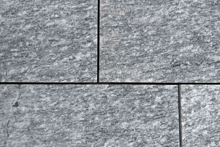 Bodenplatten Luserna grün grau