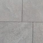 Bodenplatten Muschelkalk sandgestrahlt