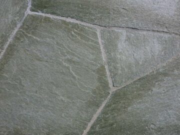 Bodenplatten Valserquarzit, formwild – 1.Qualität