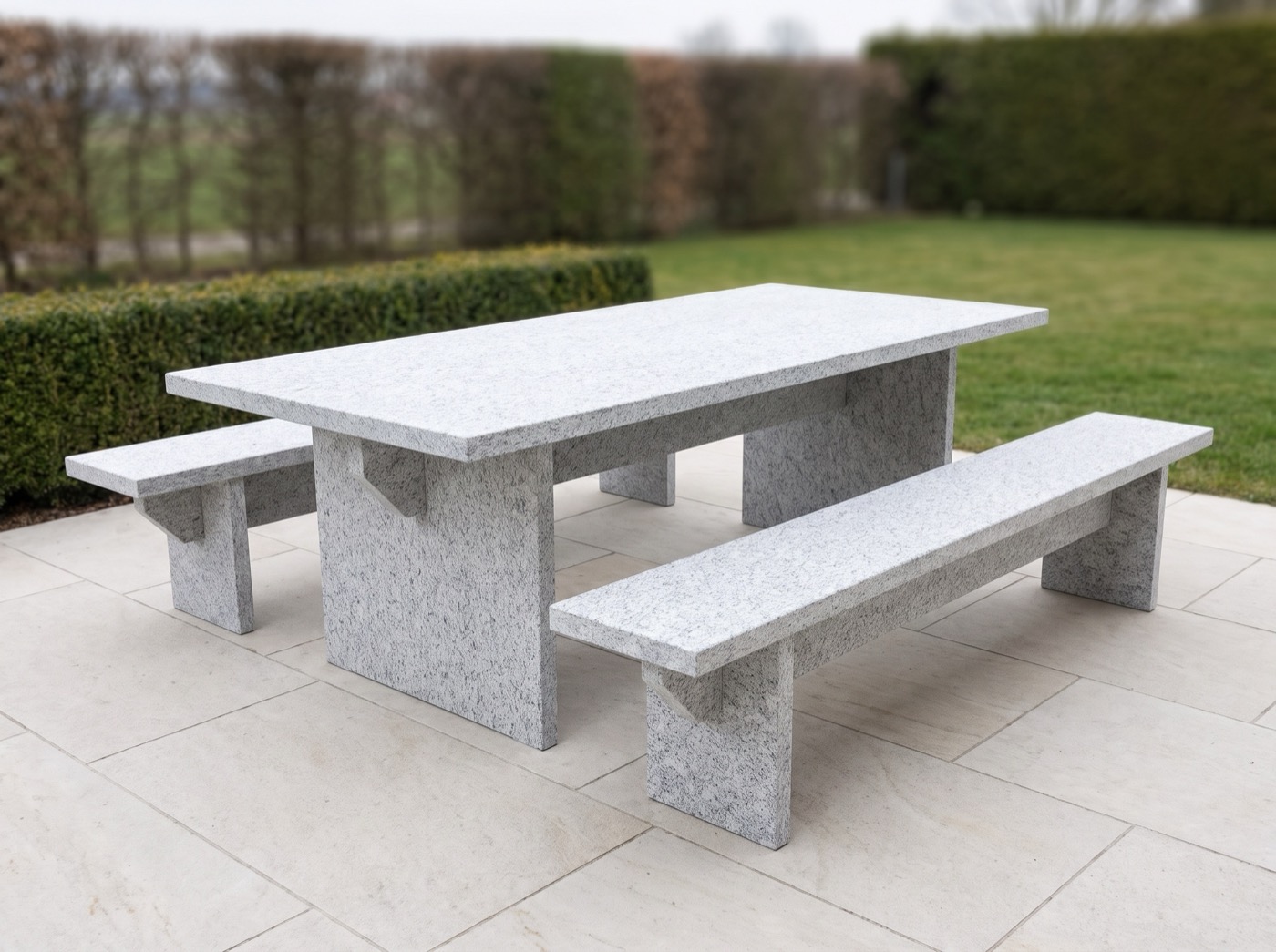 Gartentisch aus Naturstein rechteckig 200 x 100 cm mit 2 Sitzbänken — Tischanlage Tessin hell