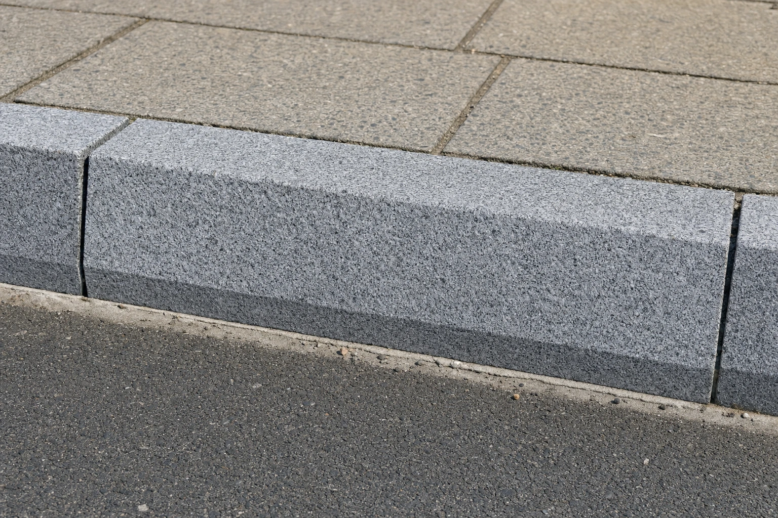 Moodbild von Randstein Granit Magna - RN 12